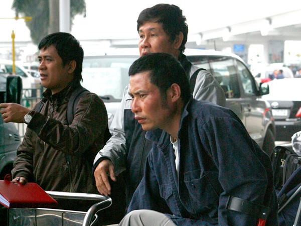 Thêm thuyền viên tàu bị cháy ở Nam Cực về nước