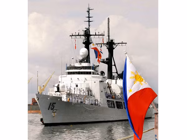 Philippines cân nhắc mua thêm tàu chiến
