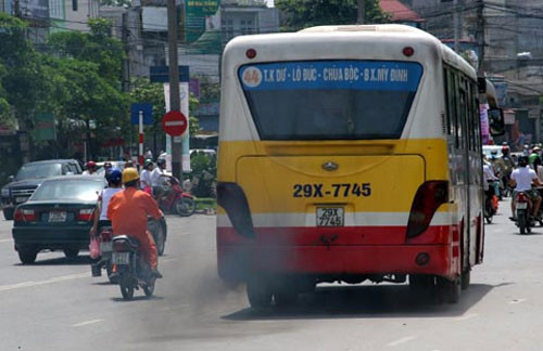 Đình chỉ hoạt động nhiều ô tô không đạt tiêu chuẩn khí thải