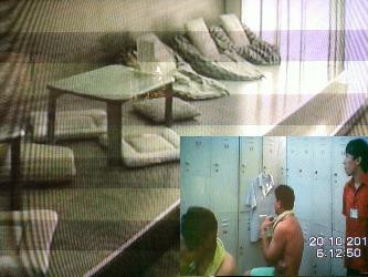 Bên trong CLB mại dâm trá hình Nụ Cười Vàng. Ảnh Pháp luật & xã hội