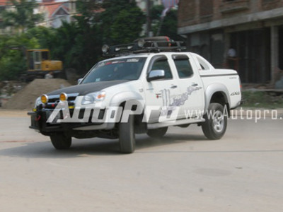 Phương pháp quay đầu xe ô tô