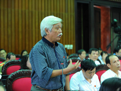 Lấy phiếu tín nhiệm tại QH: Sẽ 'vo tròn' để tồn tại (?)