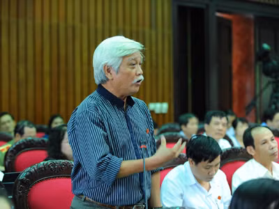 Lấy phiếu tín nhiệm tại QH: Sẽ 'vo tròn' để tồn tại (?)