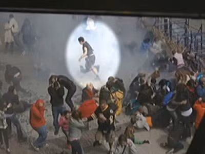 Hơn 1.000 cảnh sát truy tìm kẻ đánh bom ở Boston