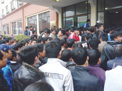 Bộ LĐ-TBXH loay hoay, lao động tuyệt vọng