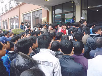 Bộ LĐ-TBXH loay hoay, lao động tuyệt vọng