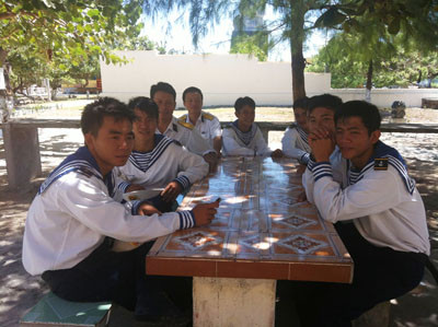 Hào sảng lính đảo Trường Sa