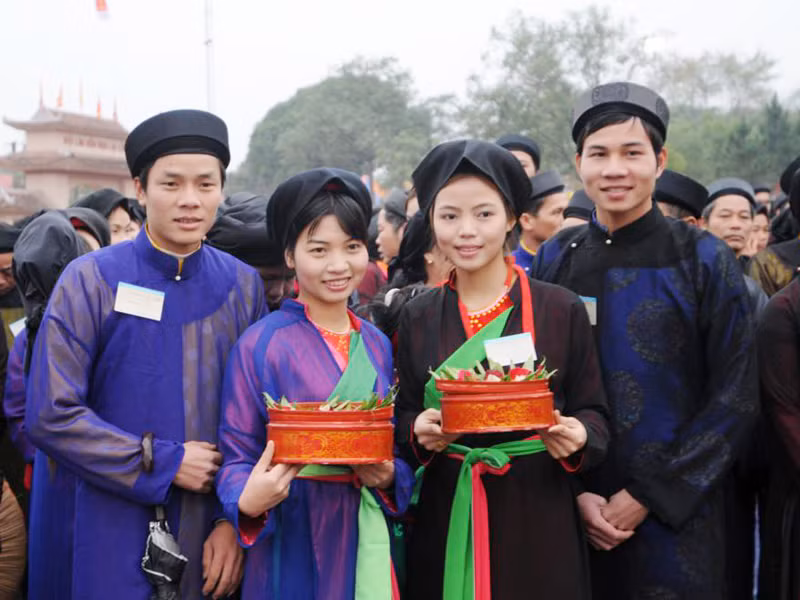 Các liền anh, liền chị xinh tươi trẩy hội Lim