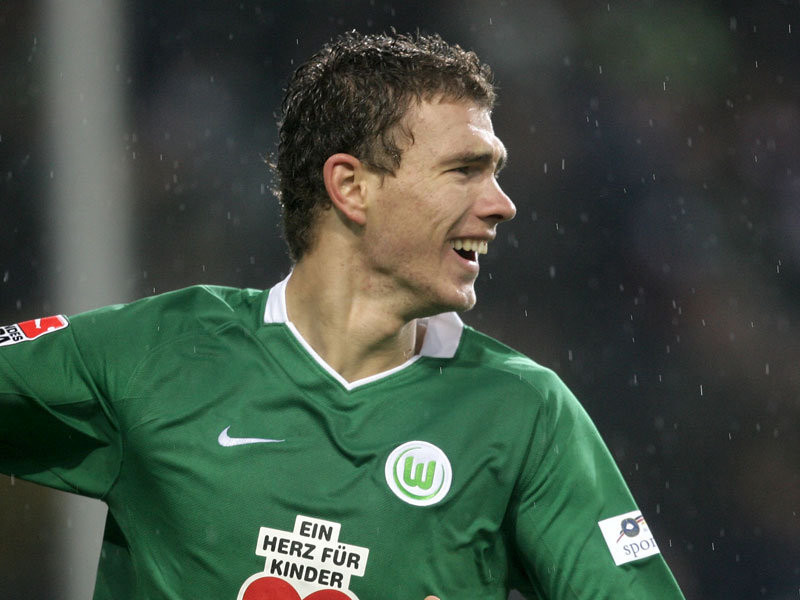 Man City sắp chiêu mộ ‘tiền đạo khủng’