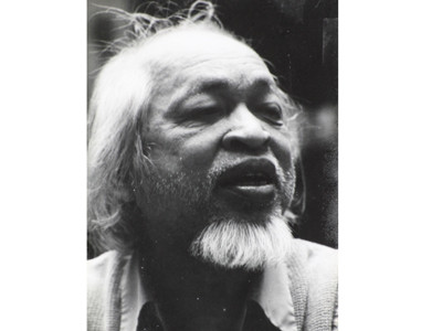 Nhà thơ Hoàng Trung Thông: Đầu trần đi dưới trời mưa