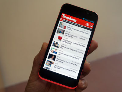 Trên tay smartphone lõi tứ rẻ nhất Việt Nam