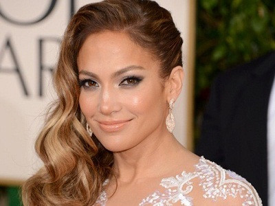 J.Lopez thản nhiên khoe 'phi công trẻ' với bạn trai cũ