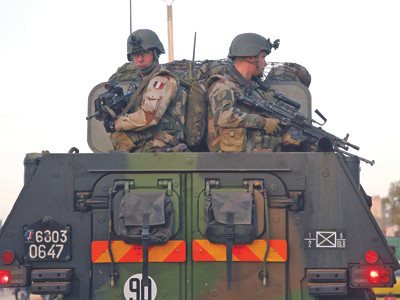 Pháp sắp đánh lớn trên bộ ở Mali