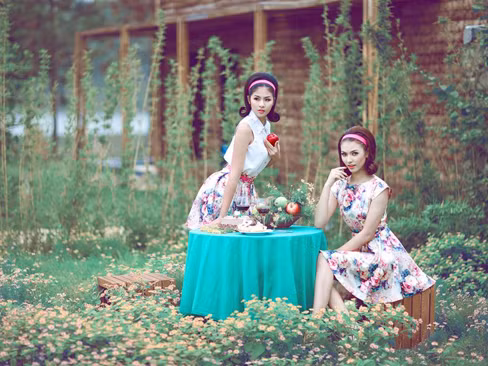 Ngọc Hân, Hồng Quế xinh như mộng giữa thiên nhiên