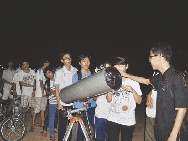 Cơn khát... vũ trụ trong giới trẻ