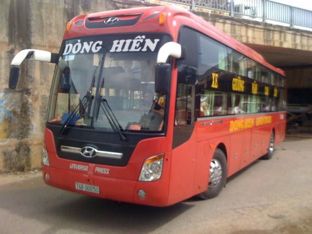 Ném đá xe khách, làm trọng thương bé ba tháng tuổi