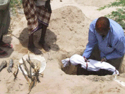 Bố mẹ đau lòng bỏ con khi chạy đói