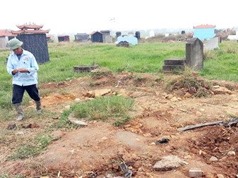 Vì sao những kẻ đào trộm mộ cổ chúa bà chỉ lấy 4 tấm ván gỗ thiên?