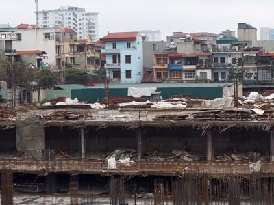 Dự án Hòa Bình Green City: Giấy phép chạy theo công trình