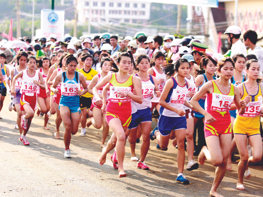 Thách thức bên bờ Hương giang