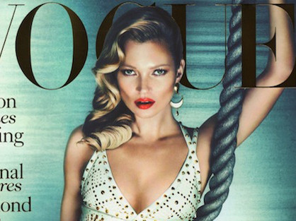 Kate Moss 'nữ thần' gợi cảm