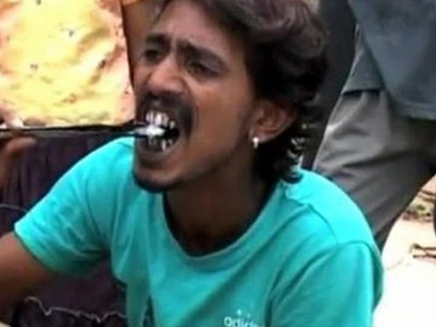 Ăn than hồng rực để lập kỉ lục thế giới