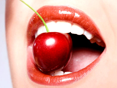 Trang điểm môi xinh ngày đông