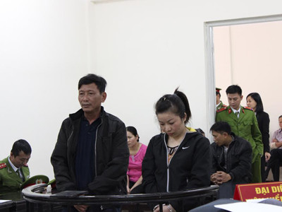 Trả thù quái đản vì 'mất cả tình lẫn tiền'