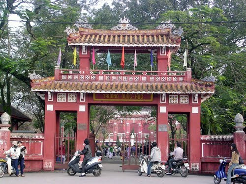 Tôn tạo trường Quốc học Huế