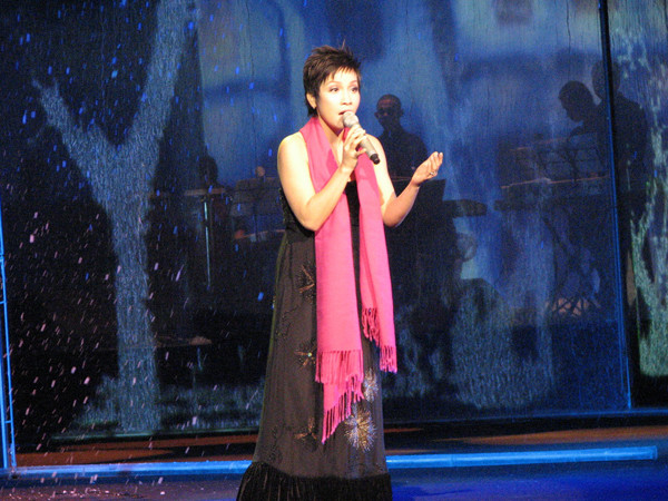 Mỹ Linh được 'đánh bóng' bằng chuyện kín?