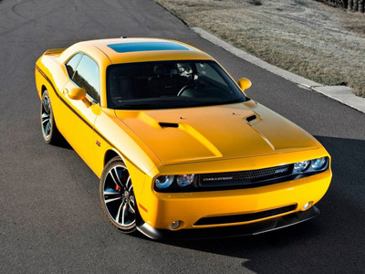 Lực sĩ 'ong vàng' 2012 Dodge Challenger SRT8 Yellow Jacket