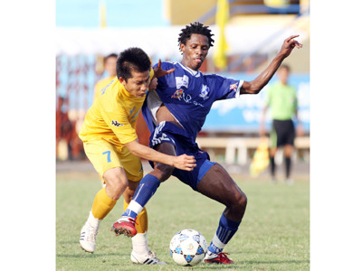 SLNA mất điểm đáng tiếc