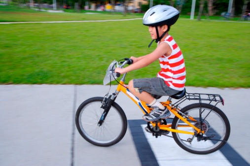 Cách giúp trẻ phát triển hết chiều cao