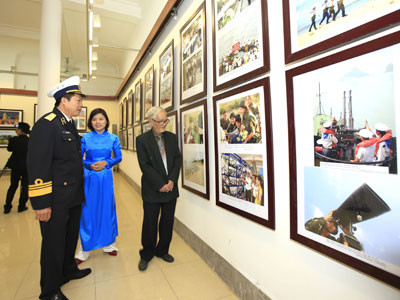 Triển lãm Ảnh “Biển đảo Tổ quốc”