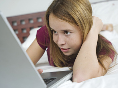 Nản vì bạn gái muốn quản lí facebook người yêu