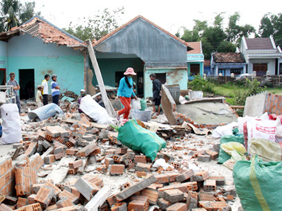 Vụ nổ khiến ngôi nhà làm bánh của ông Toàn bị san phẳng