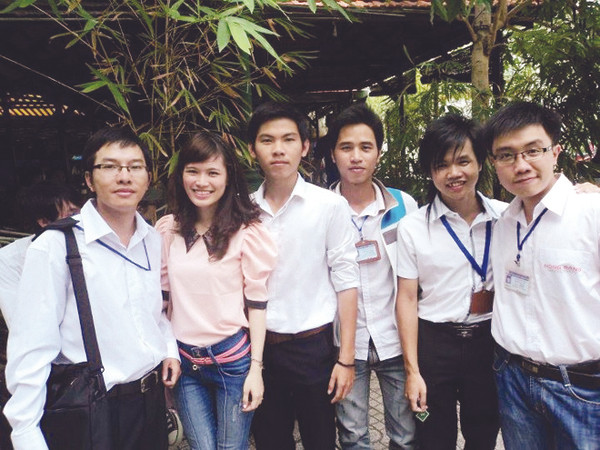 Nhóm tác giả “Đại chiến Bạch Đằng” (ảnh do các nhân vật cung cấp)