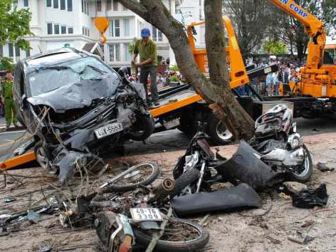 Phó GĐ Sở gây tai nạn kinh hoàng đột ngột nghỉ hưu