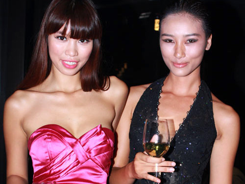 Hà Anh nói đúng chuyện Huyền Trang bị 'quỵt' giải thưởng