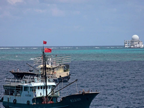 Trung Quốc tự làm 'xấu' mình