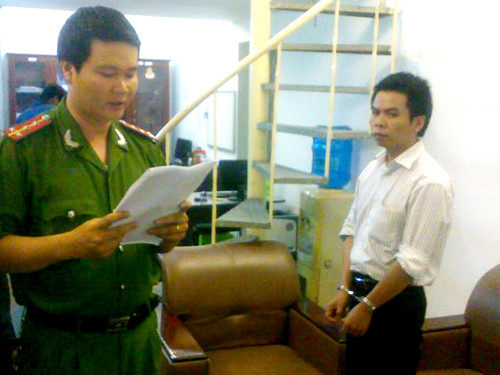 Trưởng Văn phòng Luật sư bị bắt vì 'hành vi vu khống'