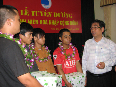 Lạc lối vì cha mẹ thiếu quan tâm