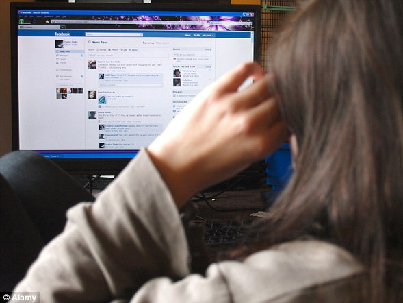 Thiếu nữ 14 tuổi chết vì sử dụng băng vệ sinh?