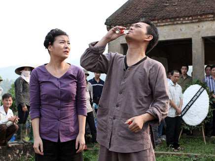 Trung Hiếu thay Hồng Sơn đóng ‘Ma làng 2’