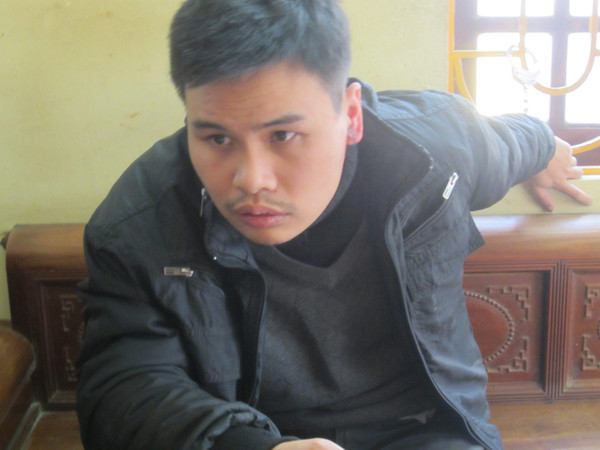 Ôm mìn giả cướp ngân hàng