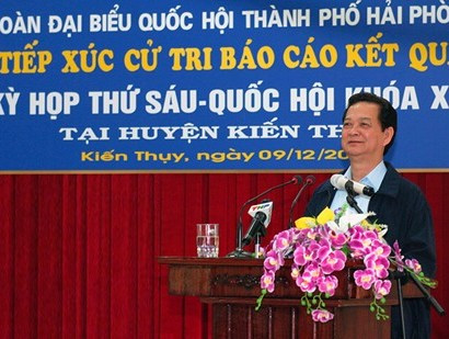 Thủ tướng tiếp xúc cử tri Hải Phòng