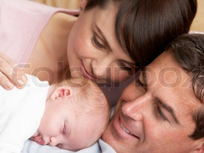 Vợ đẻ, chồng... nghỉ phép nuôi con