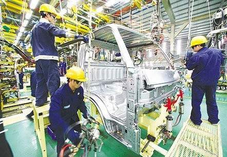 DN ô tô 'thấp thỏm' lo đóng cửa