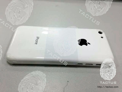 Lộ ảnh vỏ nhựa của iPhone 5 giá rẻ