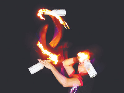 Những nghệ sỹ sau quầy Bar